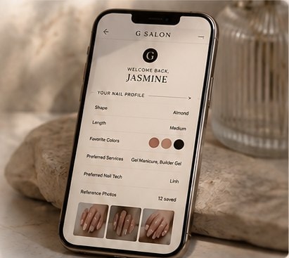 Illustration of a nail profile on a phone: shape, length, favorite colors and reference photos